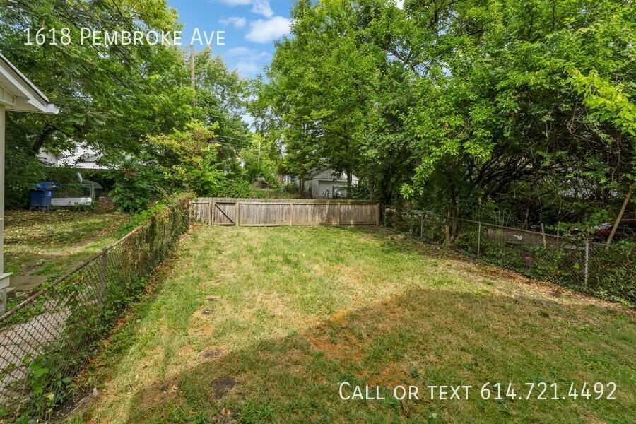 1618 Pembroke Ave - Photo 7 of 39