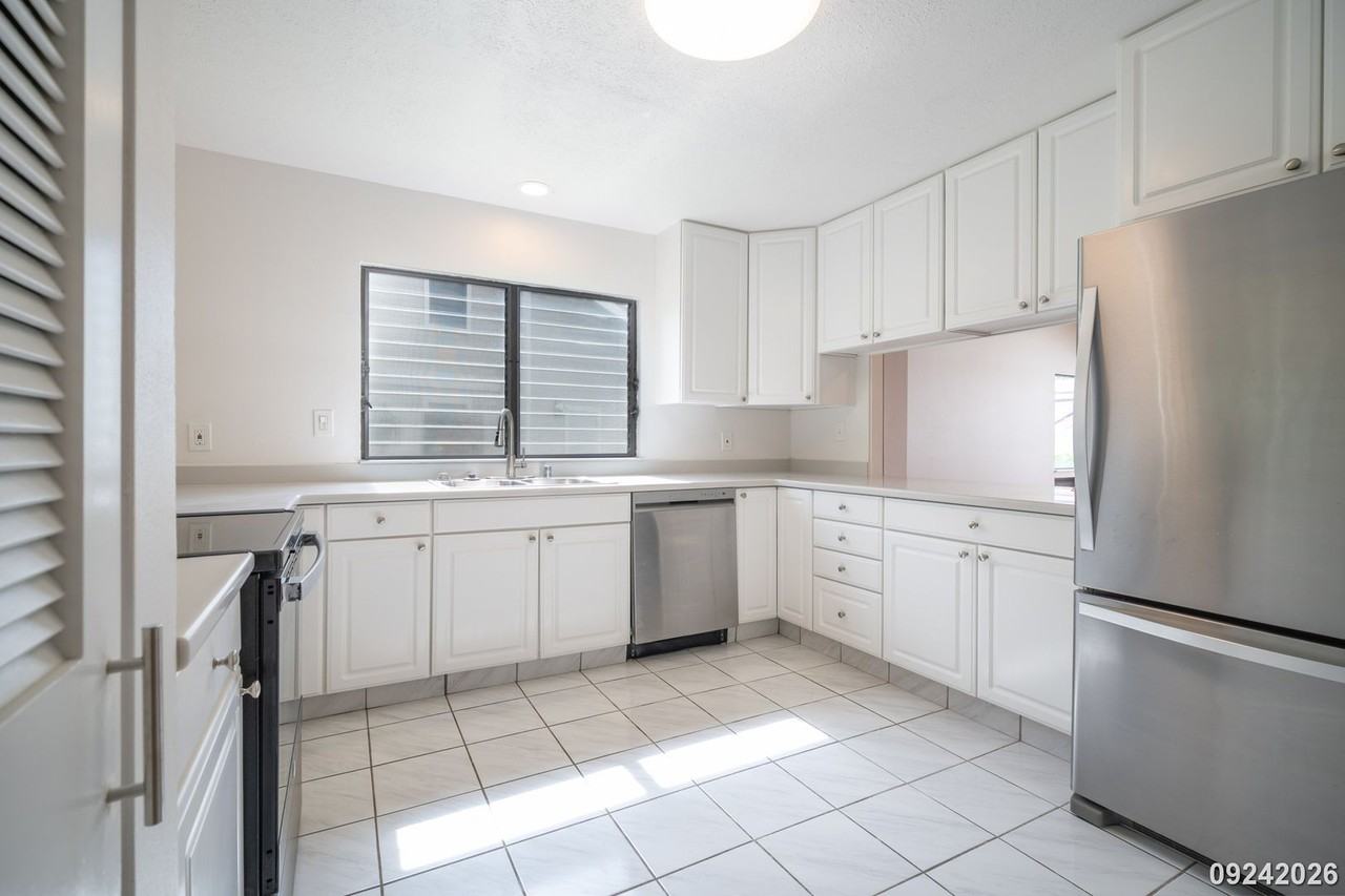 275 Kaiolohia Pl - Photo 7 of 35