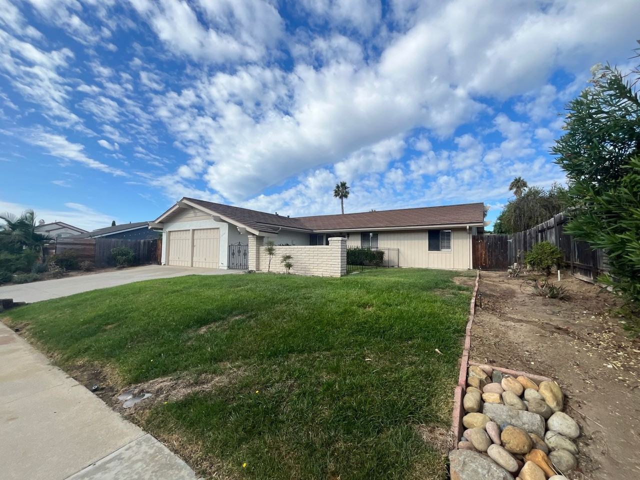 7741 Galleon Way - Photo 2 of 31