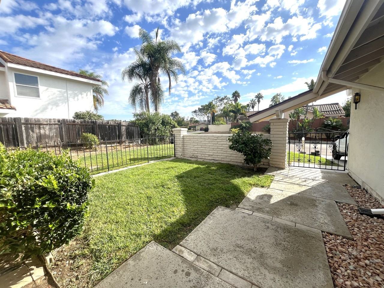 7741 Galleon Way - Photo 3 of 31