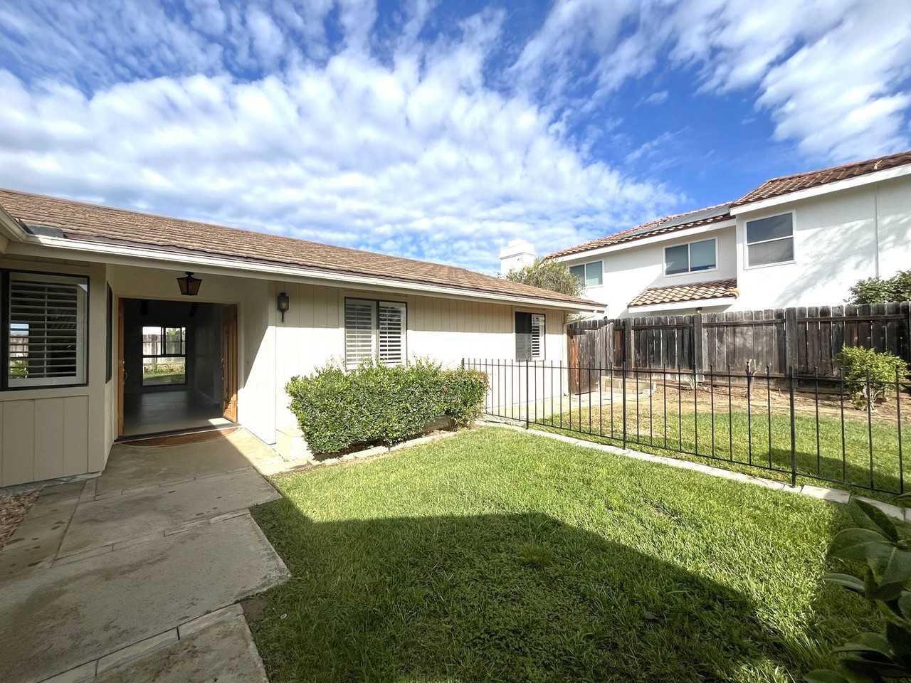 7741 Galleon Way - Photo 4 of 31