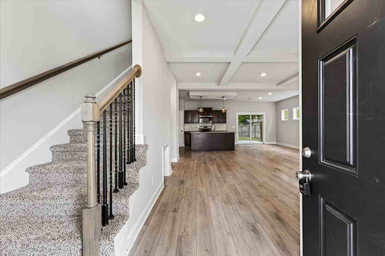 1172 Eagles Nest Ln - Photo 5 of 44