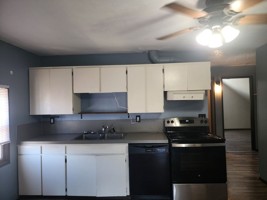 featured image of 100 E Sherman St