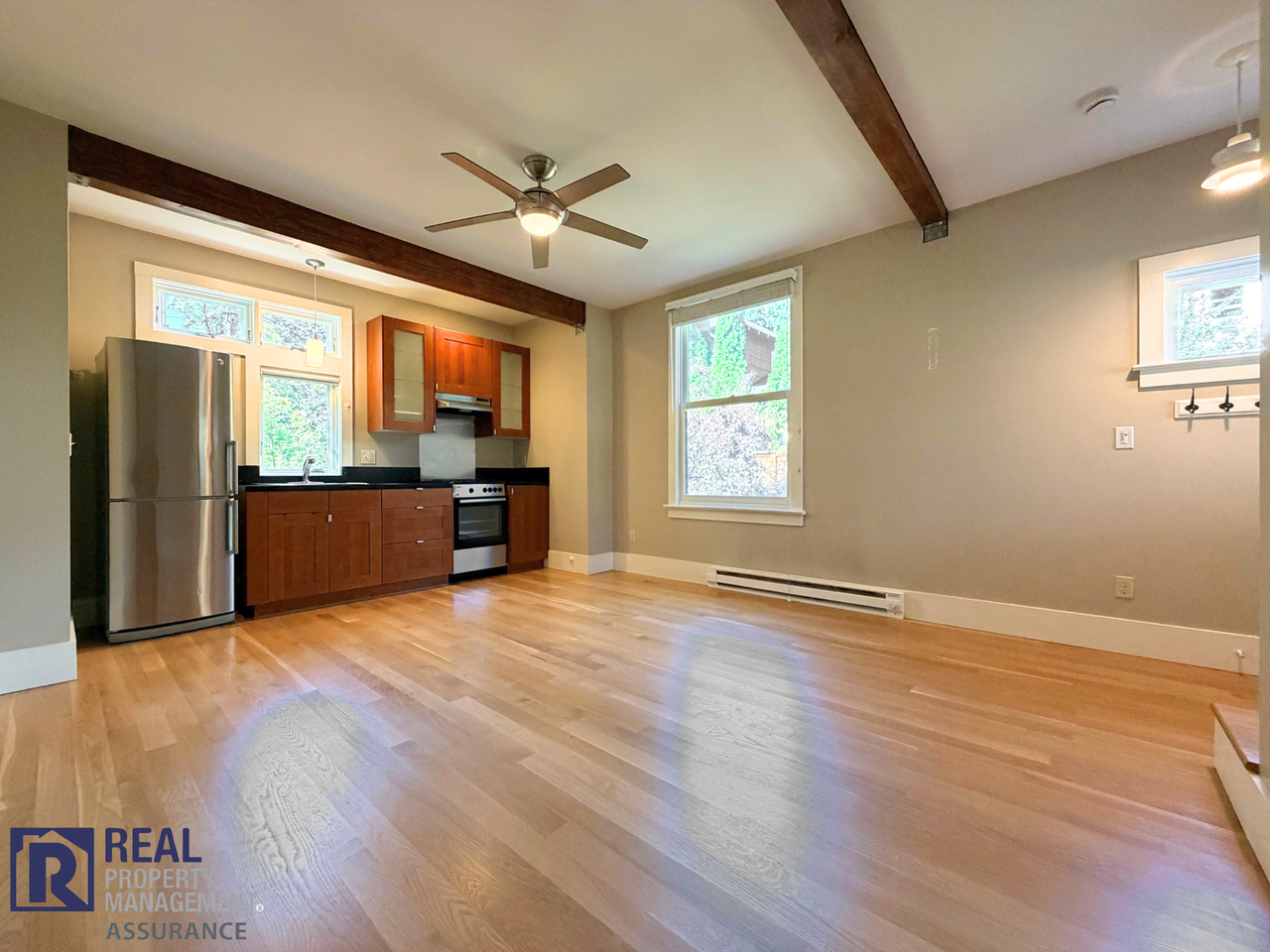1317 Se Taylor St - Photo 4 of 14