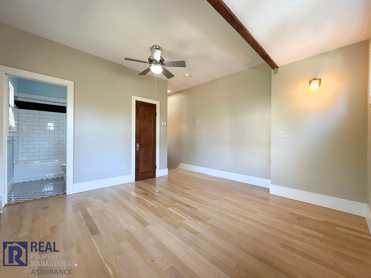 1317 Se Taylor St - Photo 7 of 14