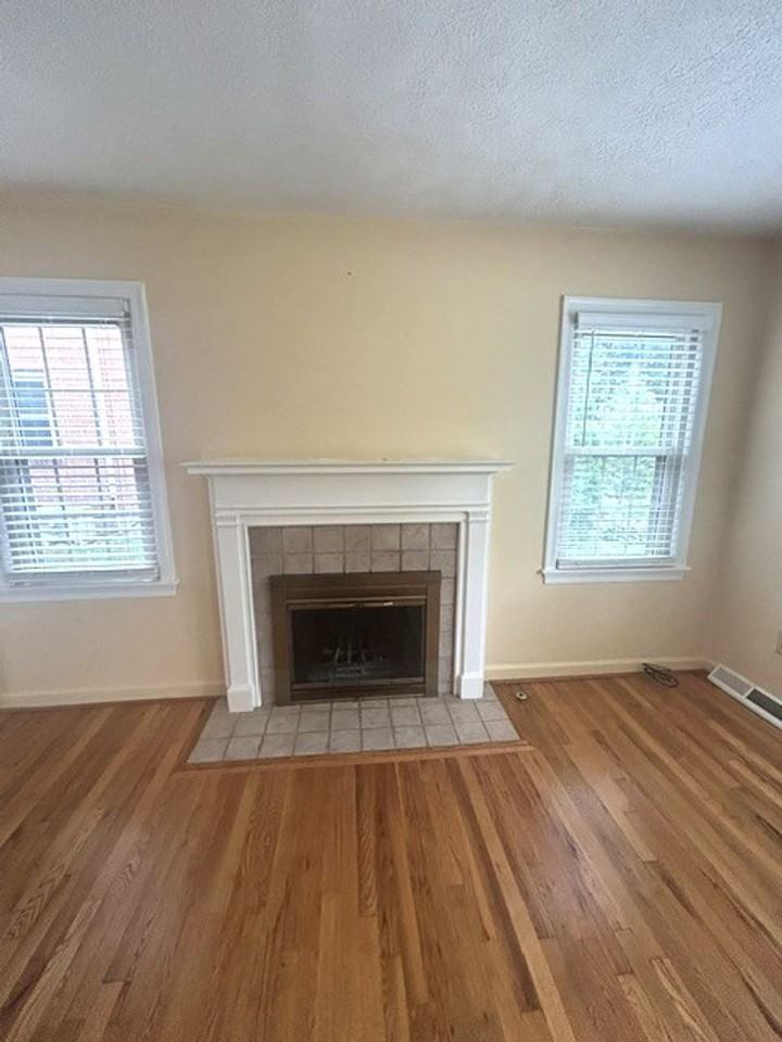 582 Mitchell Ave - Photo 5 of 28