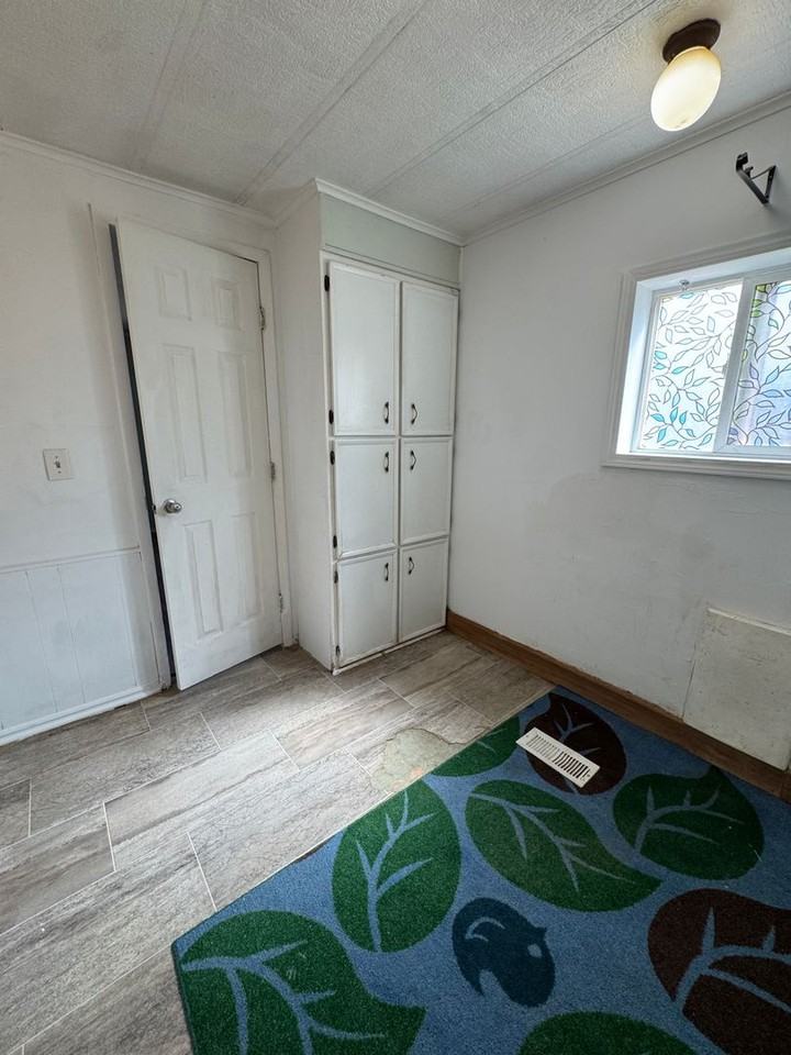 145 Taylor Ave - Photo 3 of 24