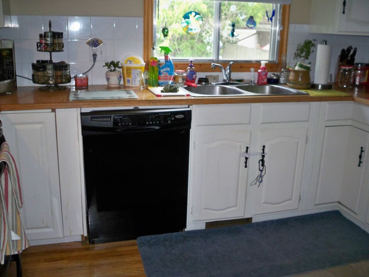 5244-23rd Ave N.W - Photo 3 of 7