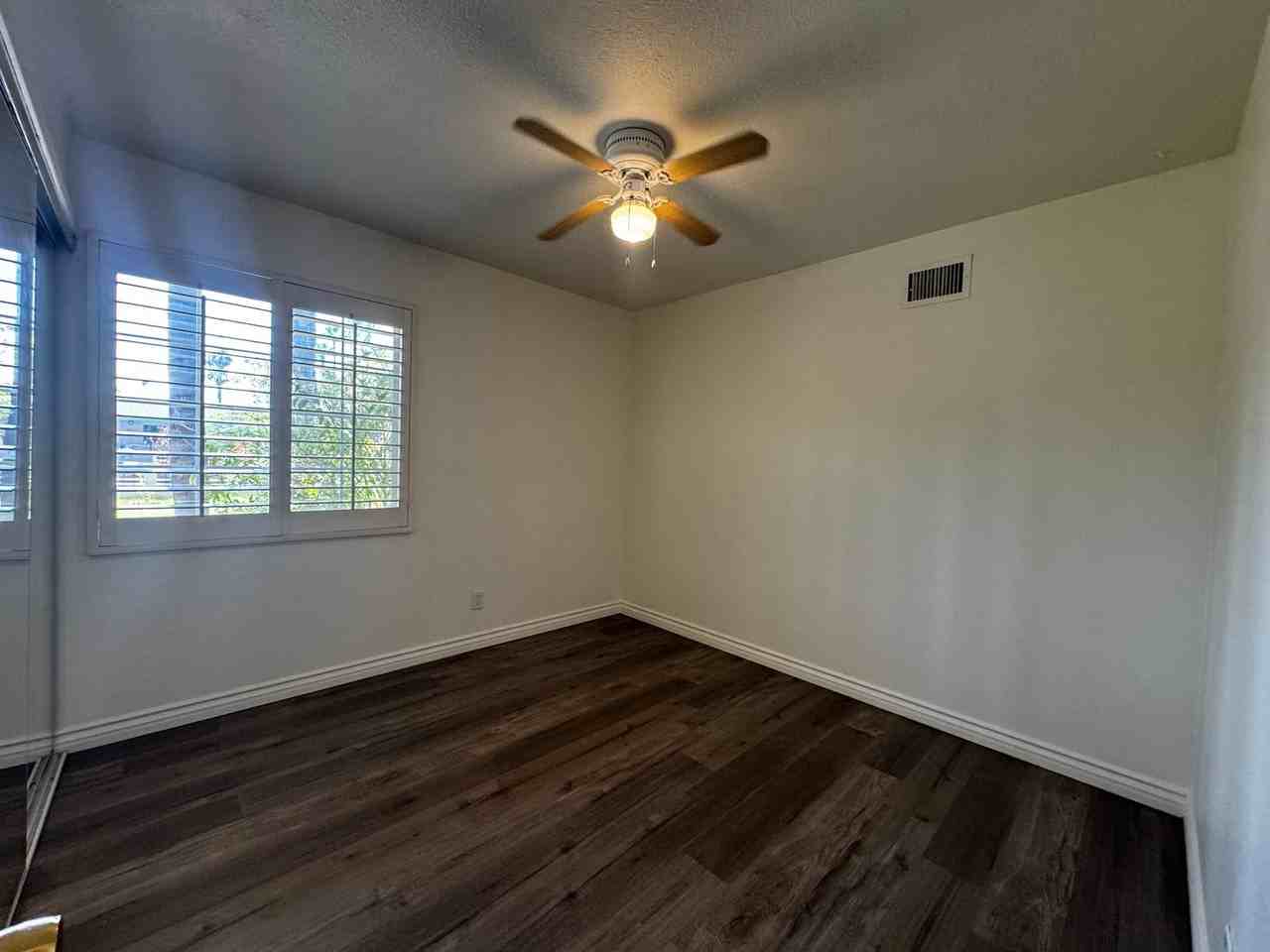 211 W Payson St - Photo 6 of 26