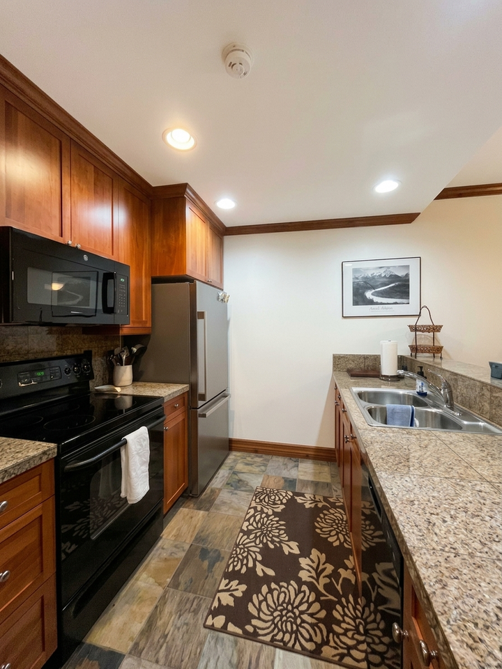 34 Highfield Trl #112 - Photo 3 of 12