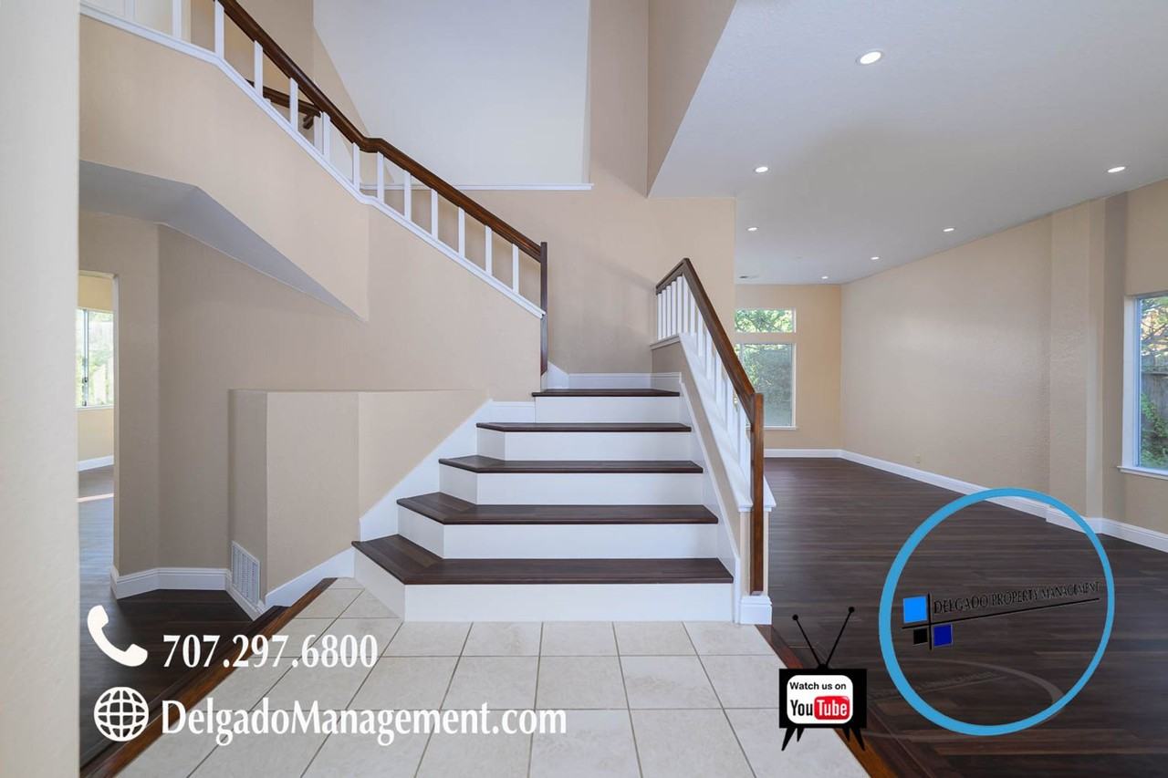 681 Knight Dr - Photo 4 of 44