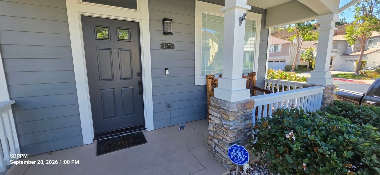 2950 W Canyon Ave - Photo 2 of 50