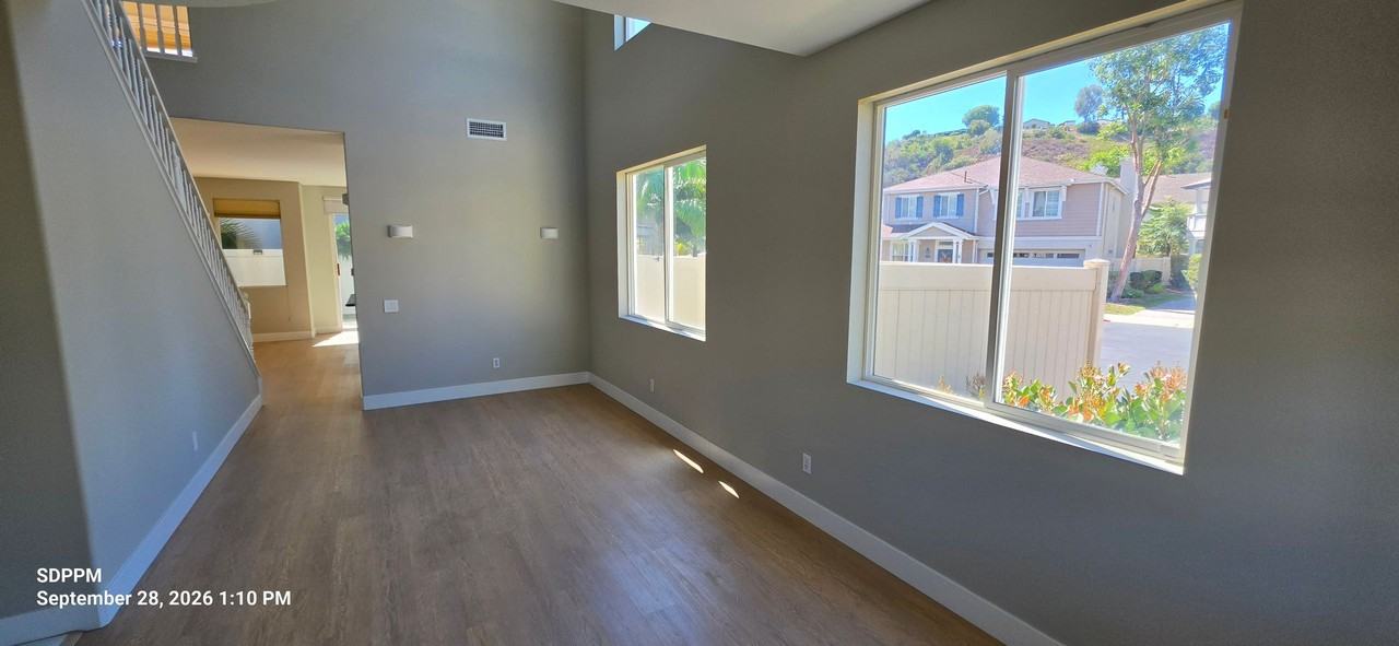 2950 W Canyon Ave - Photo 4 of 50