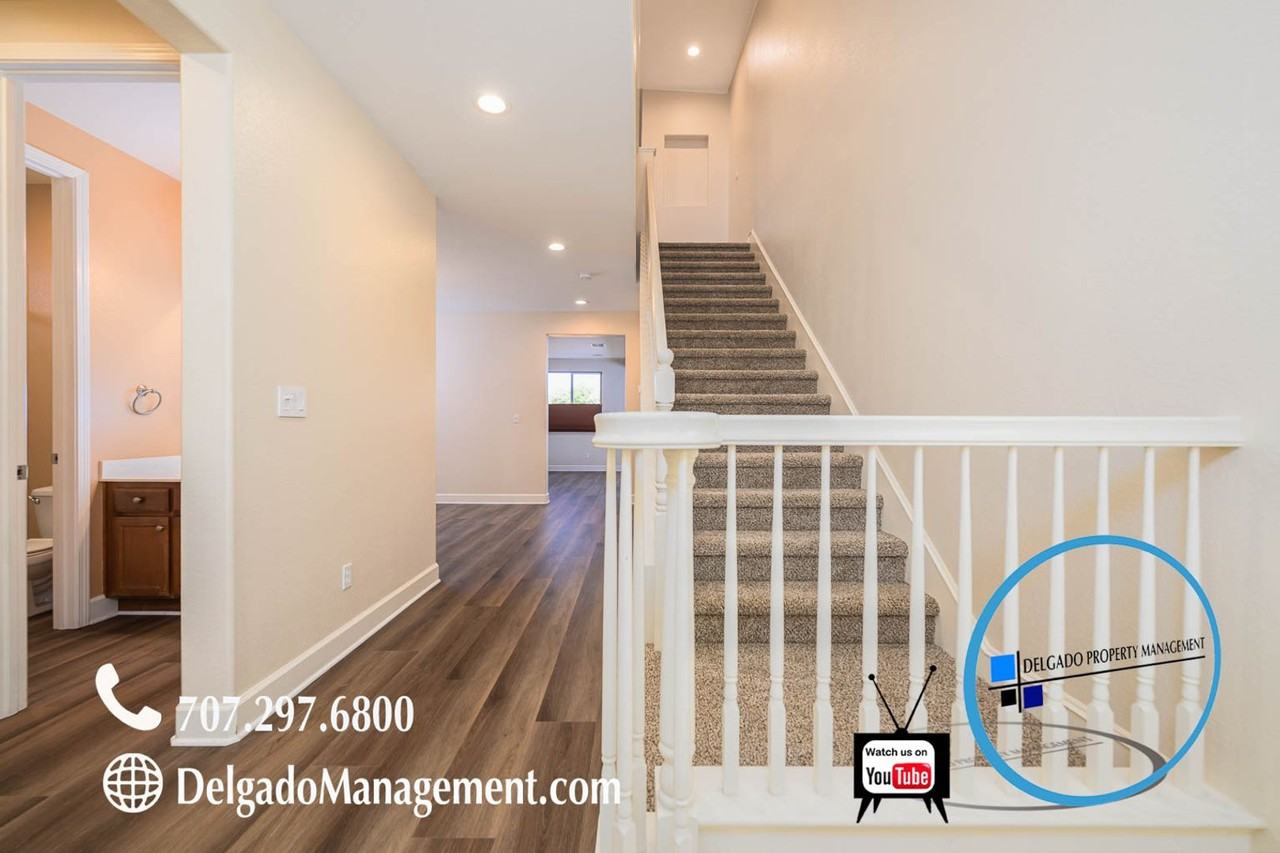 7263 Seaglass Dr - Photo 3 of 45