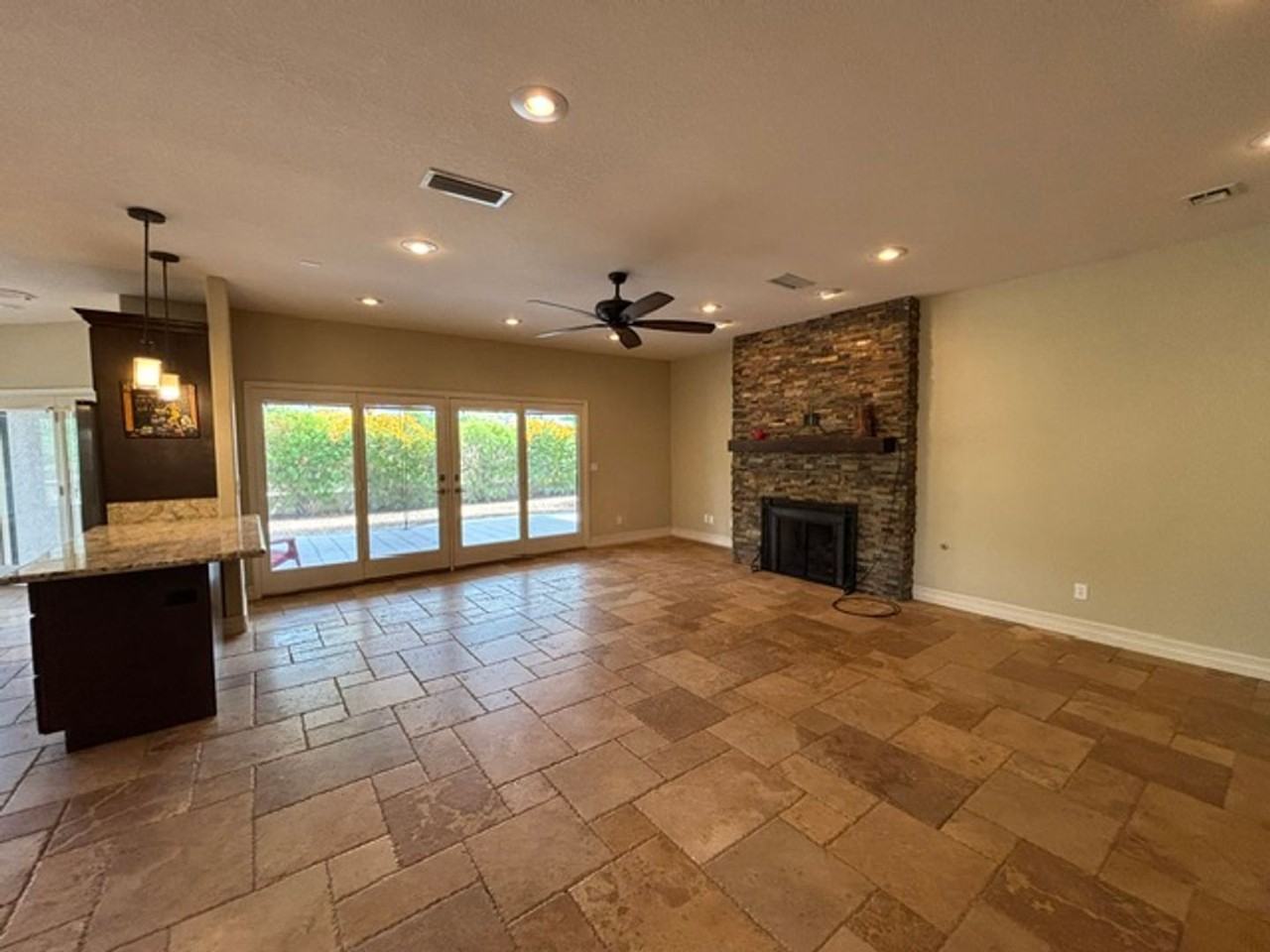2224 Littler Ln - Photo 5 of 28