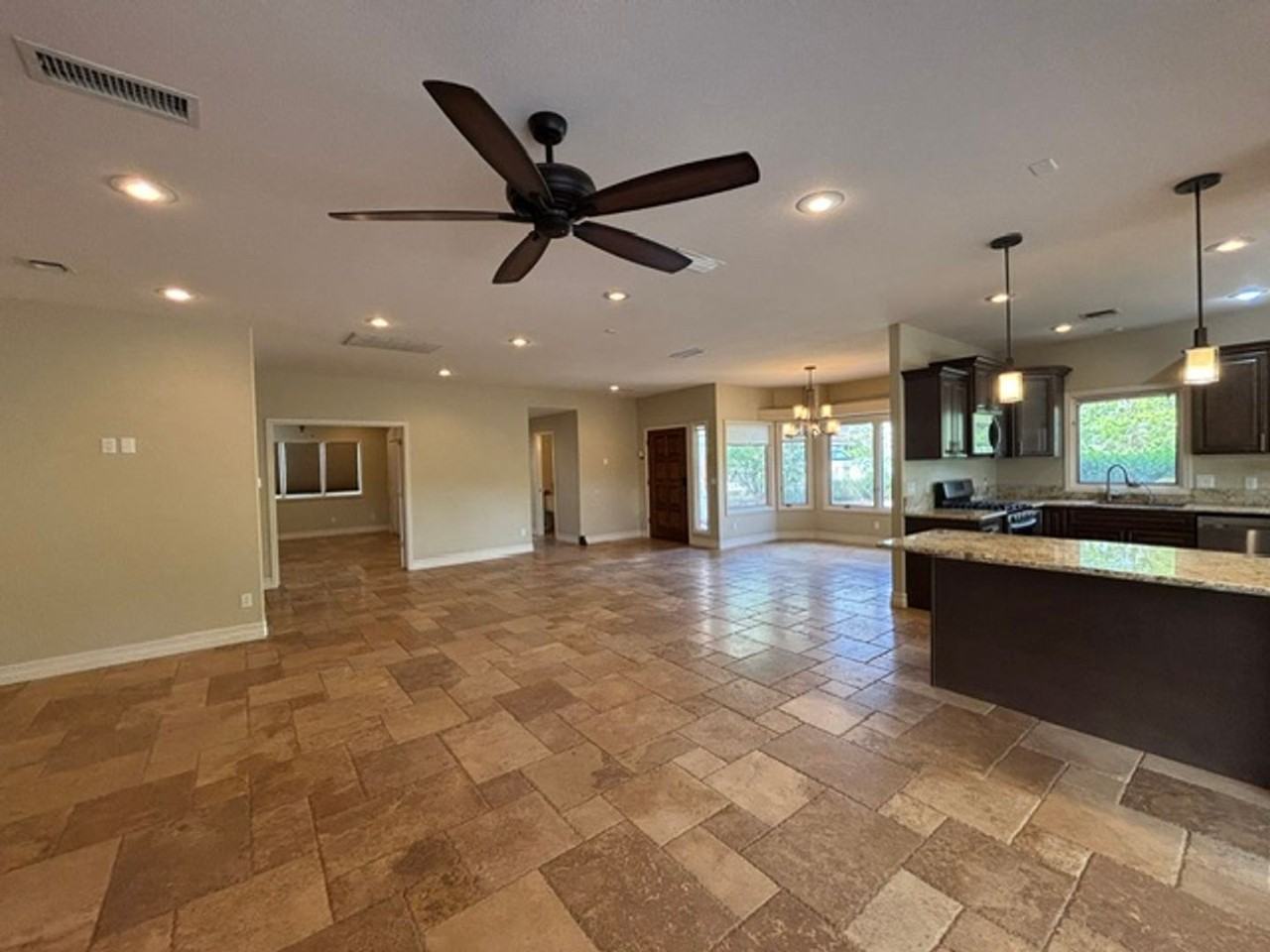 2224 Littler Ln - Photo 6 of 28