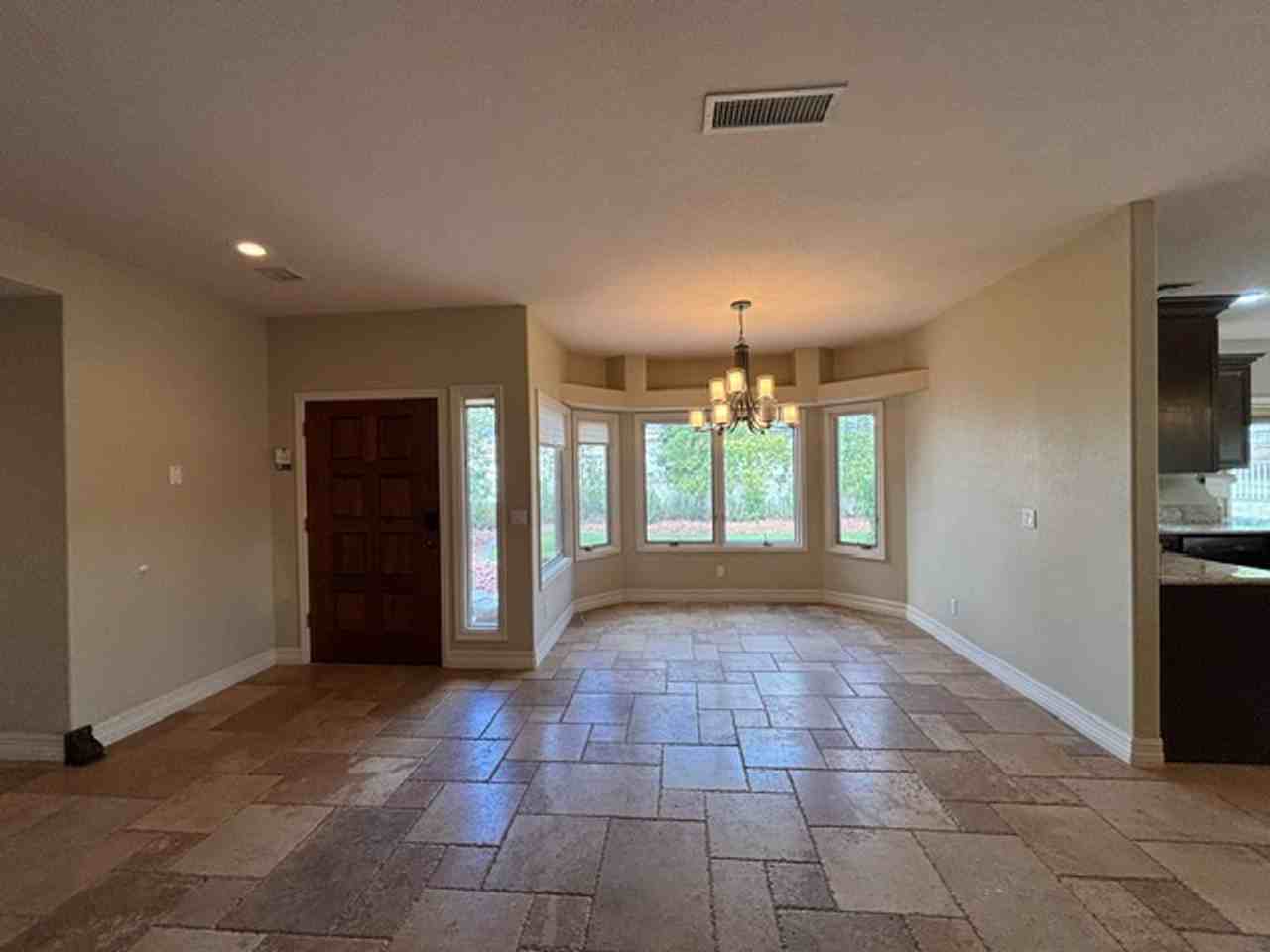 2224 Littler Ln - Photo 7 of 28