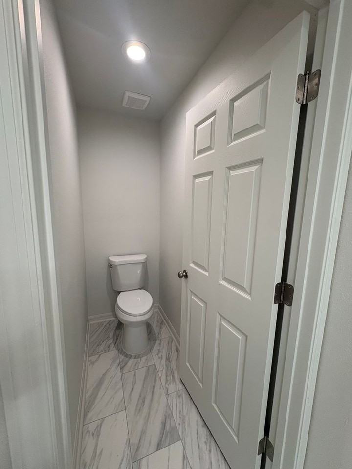 6024 12th St - Photo 6 of 13