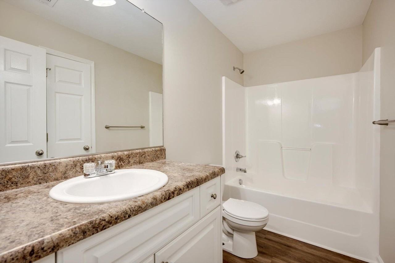 2205 Jasmine Way - Photo 5 of 27