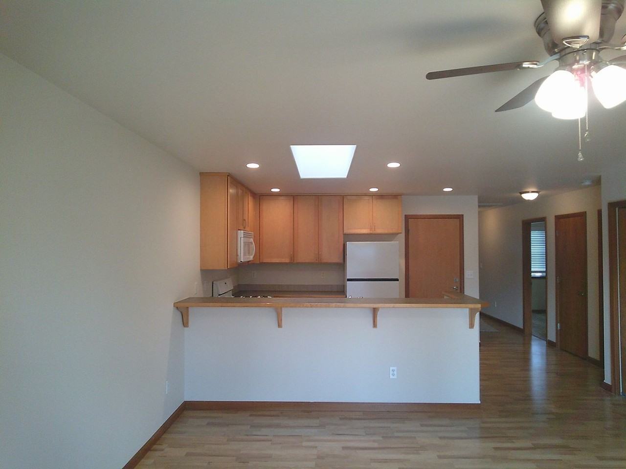 703 S Alder St - Photo 3 of 17