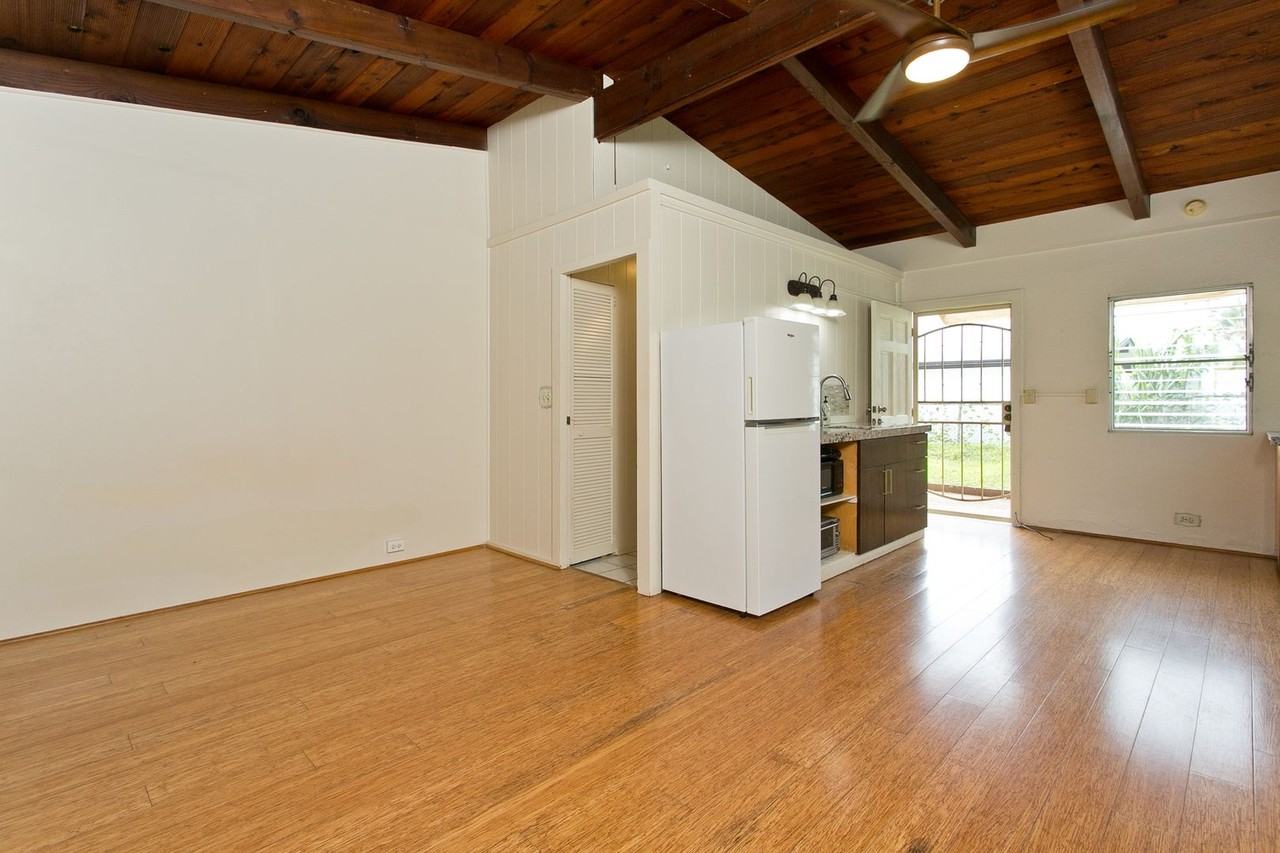 523 523 Iliʻāina Street-Studio - Photo 3 of 10
