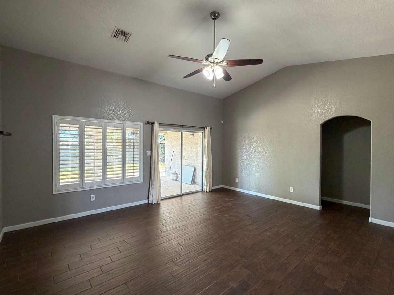 1633 E B St - Photo 2 of 36