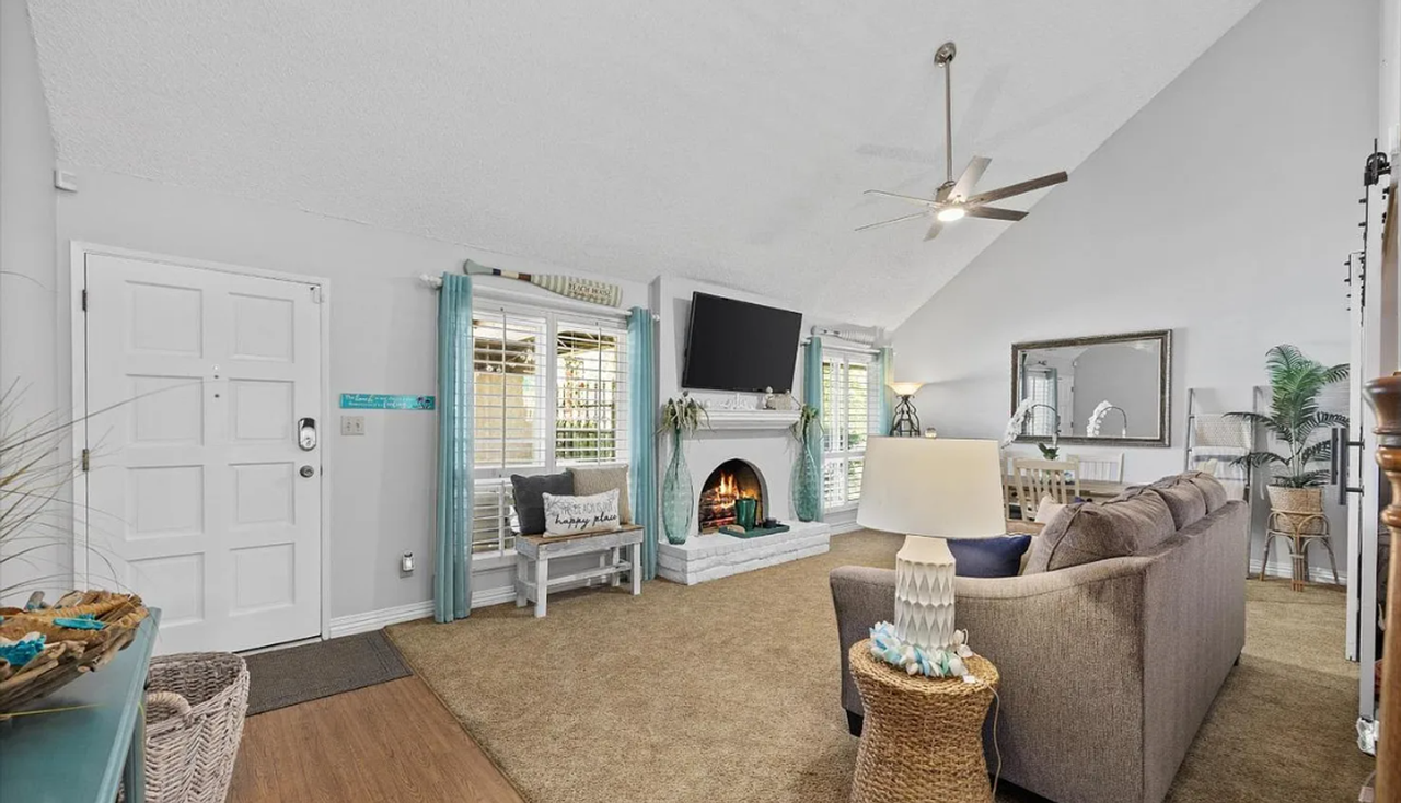 3200 El Encanto Ct - Photo 4 of 21