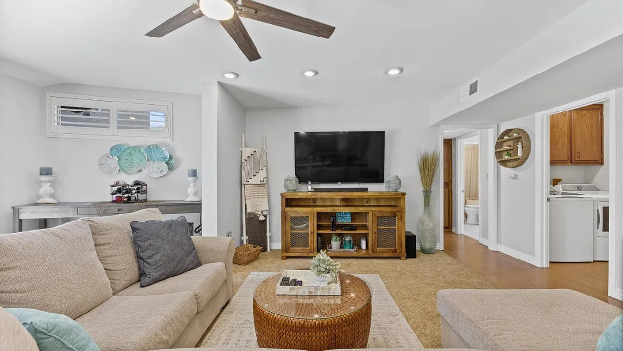 3200 El Encanto Ct - Photo 7 of 21