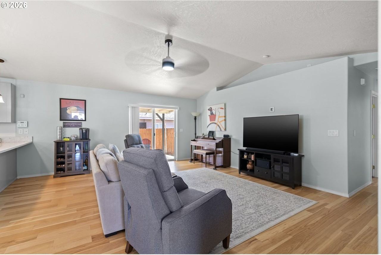 317 Sw 13th Pl - Photo 7 of 31