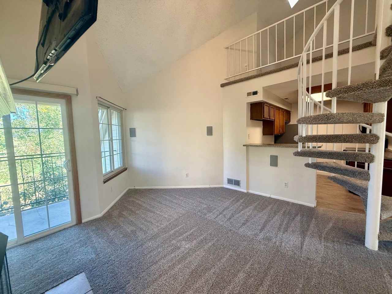13751 E Lehigh Ave - Photo 3 of 35