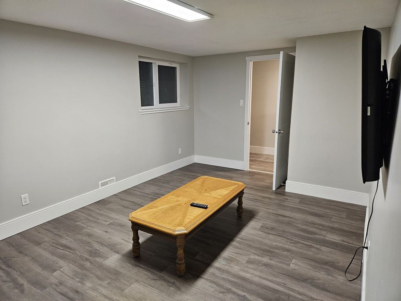 8 Hyslop Dr Sw - Photo 2 of 10