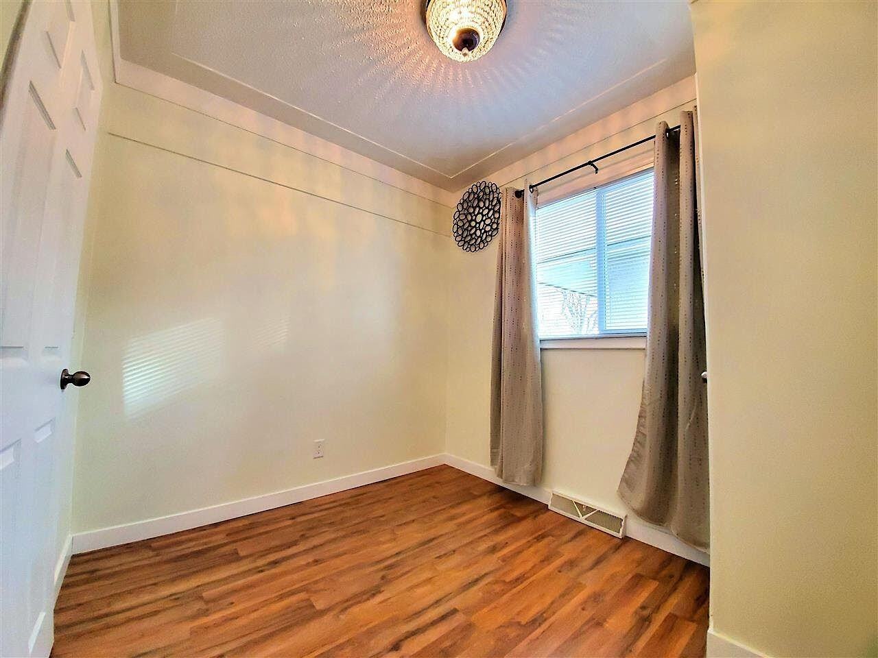 11836 57 St Nw - Photo 7 of 21