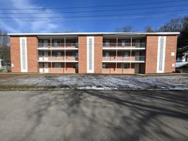 featured image of 225 Hillside Cir #18