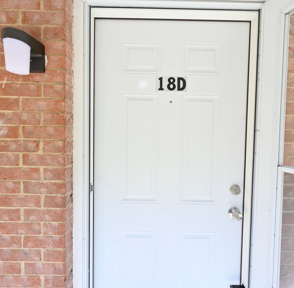 18 Sunnyslope Dr #18D - Photo 2 of 14