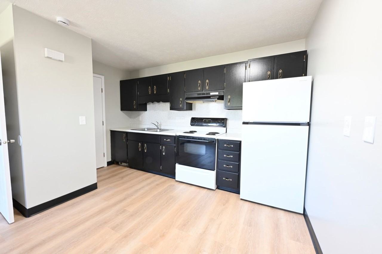 26 Sunnyslope Dr #26G - Photo 5 of 11