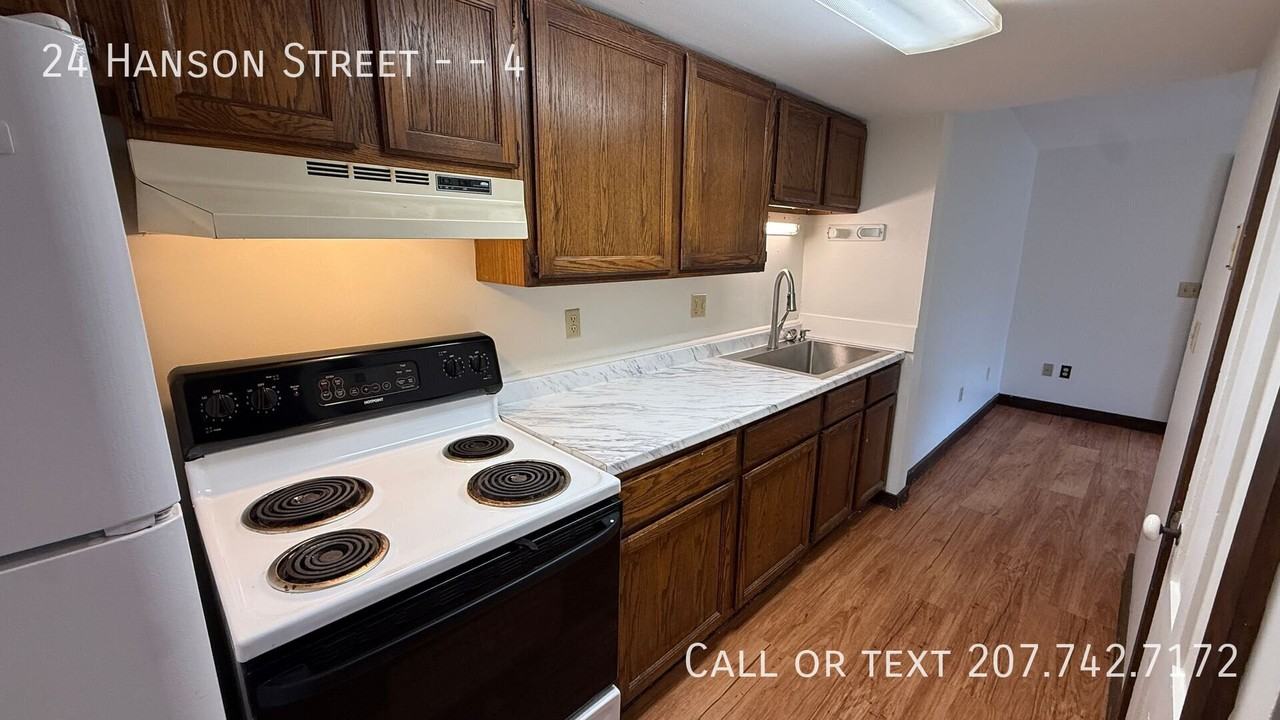 24 Hanson St #4 - Photo 3 of 17