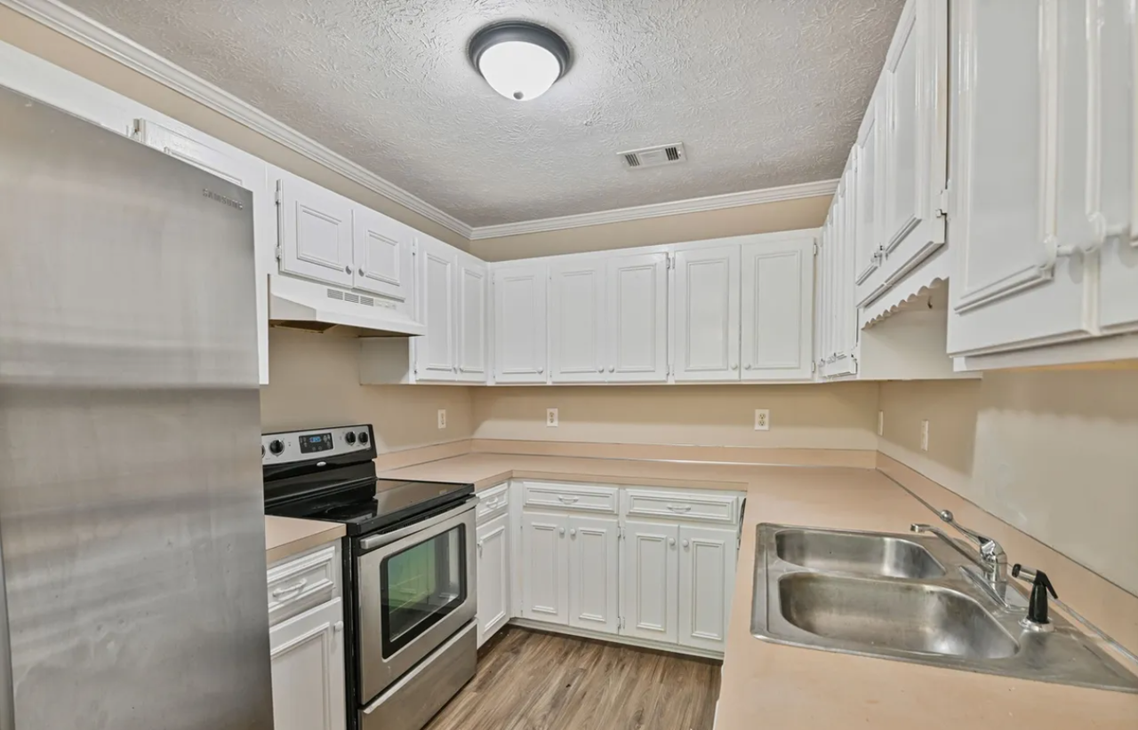 393 Forest Park Dr - Photo 3 of 23