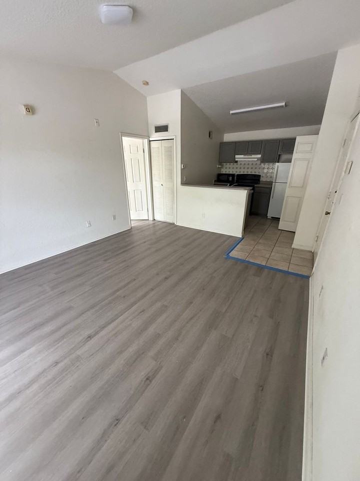 8939 Latrec Ave #1-305 - Photo 4 of 31