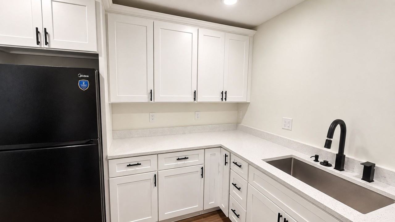 3067 Quarter St - Photo 6 of 40