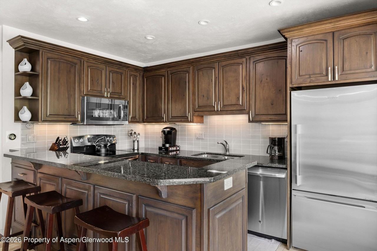 738 S Galena St #1C - Photo 5 of 14