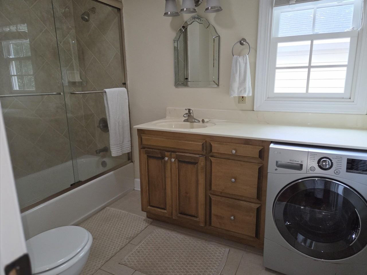 526 S Boundary Ave Se - Photo 7 of 10