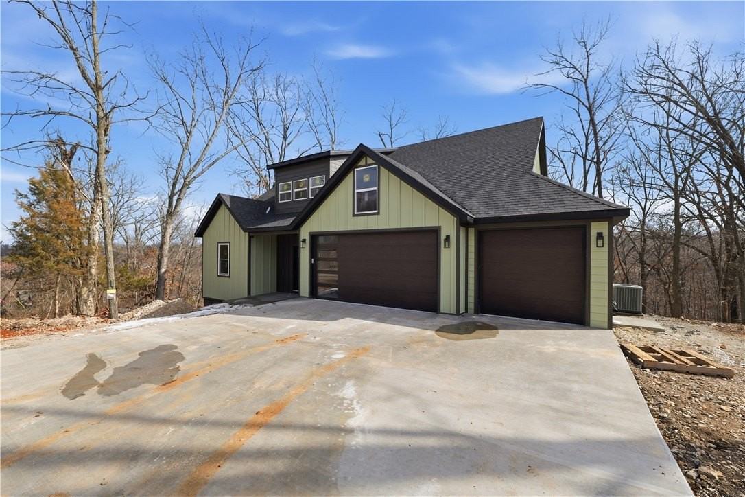 6 Waterside Ln - Photo 2 of 26