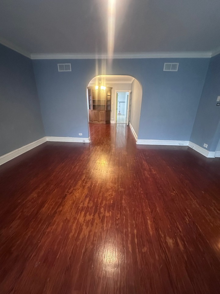2740 N Menard Ave - Photo 3 of 6
