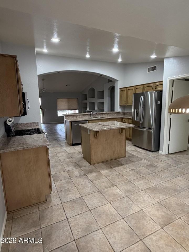 15401 W Amelia Dr - Photo 5 of 22