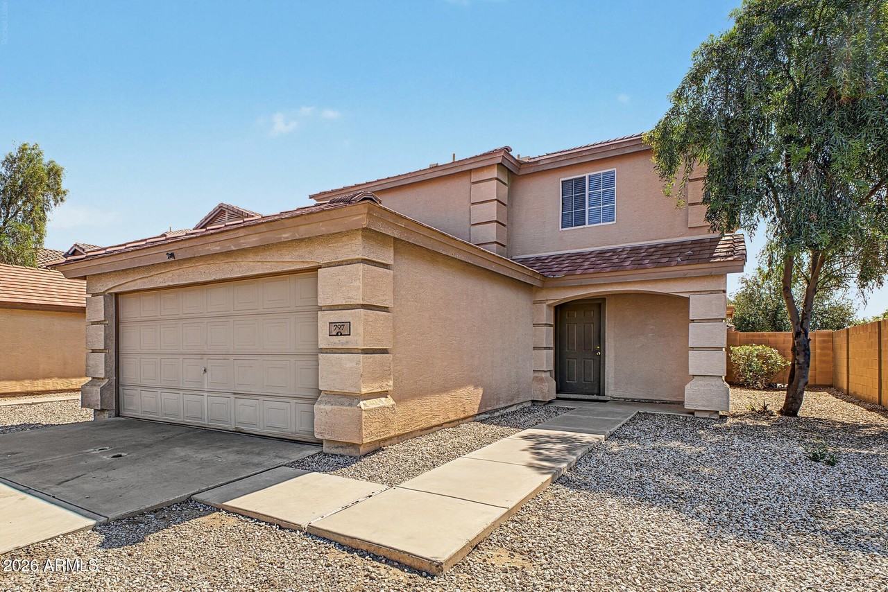 797 E Desert Holly Cir