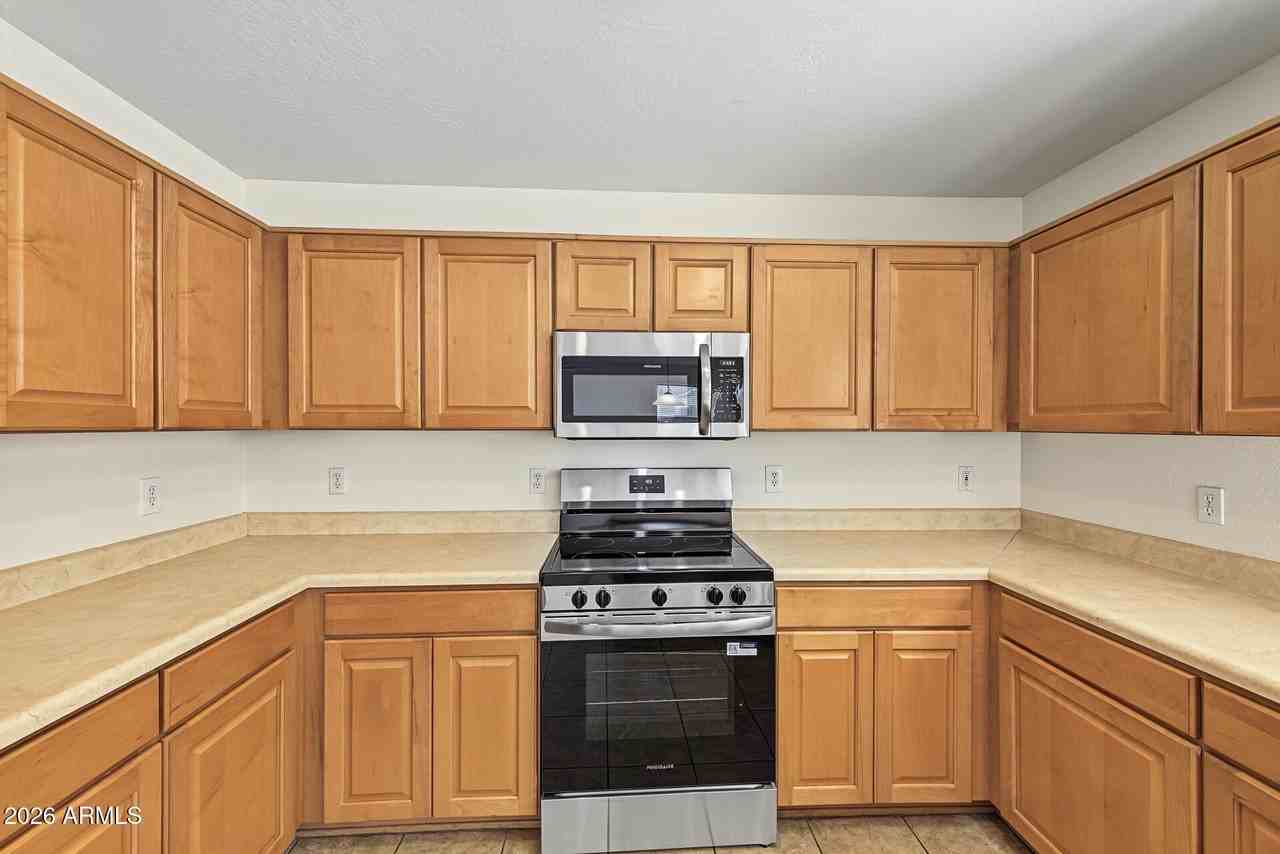 797 E Desert Holly Cir - Photo 3 of 27