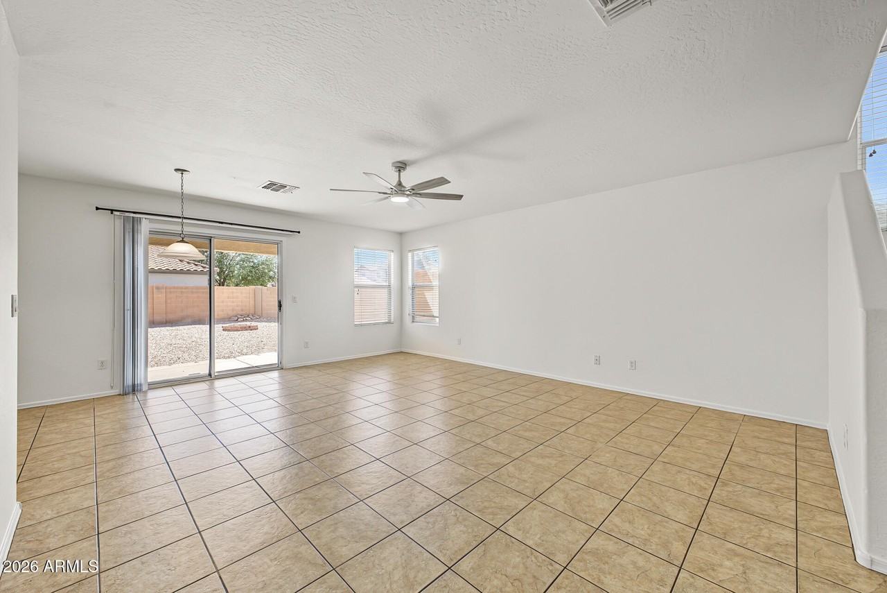 797 E Desert Holly Cir - Photo 7 of 27