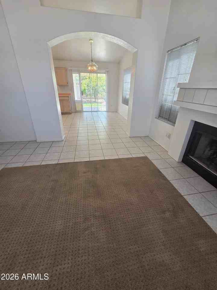 2925 E Blackhawk Dr - Photo 3 of 17