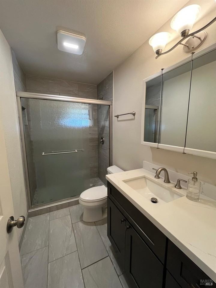 1601 Yellowstone St - Photo 7 of 14