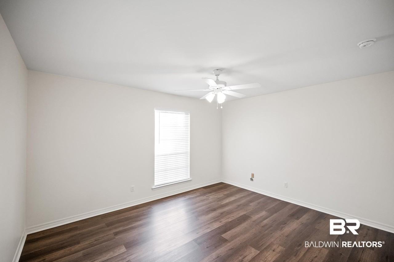 207 S Mobile St #106 - Photo 5 of 17
